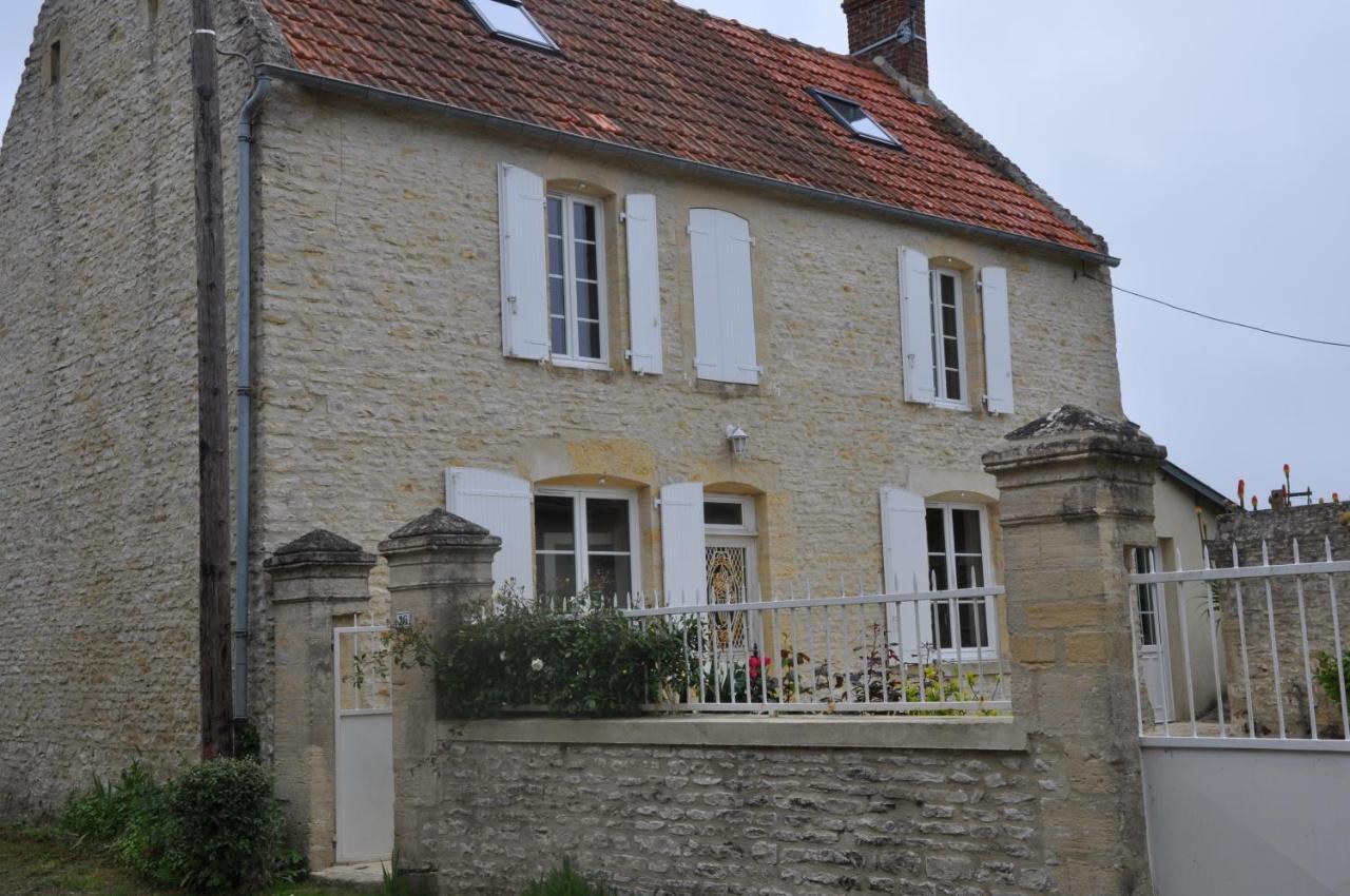 Le Petit Clos Du Bessin Longues-sur-Mer Esterno foto